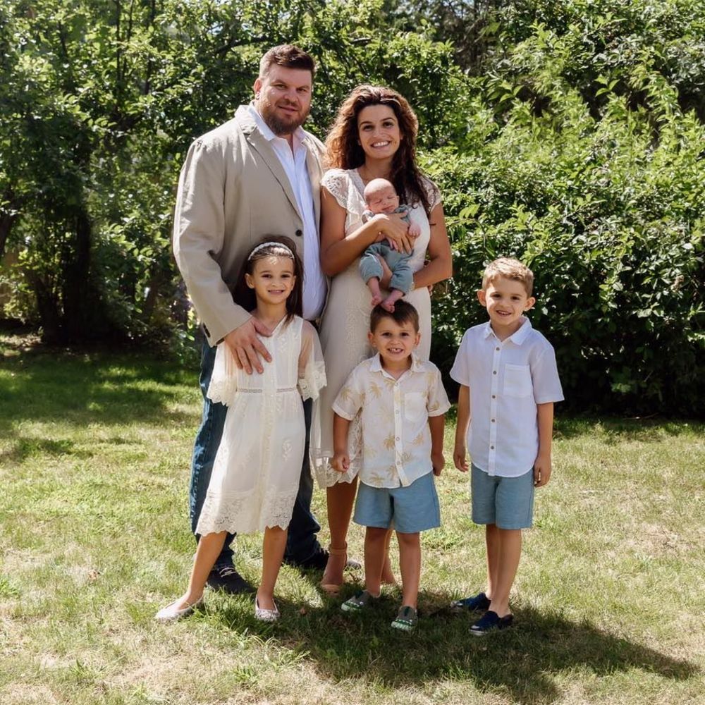 Meet your Posher, Fatmire